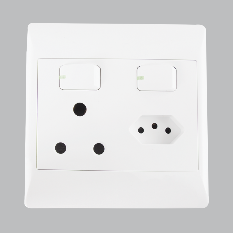 Bright Star EPL322 WHITE 16 AMP PLUG + ZA PLUG (5 per box)