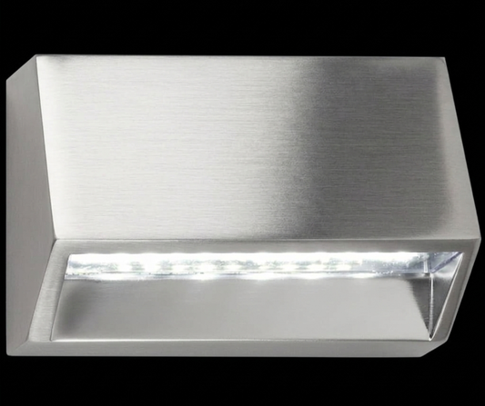 Bright Star FT030 SILVER 1.5W 80LM LED IP65 COLOUR CHANGING