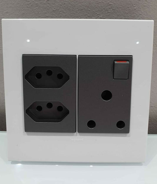 Legrand 572566 Monoblock Magnesium with White Cover Plate 2x Euro, 1x RSA 4x4 Wall Socket