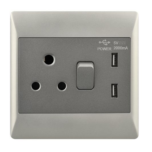 Bright Star EPL353 DUO 16 AMP PLUG + 2 USB 5V (5 per box)