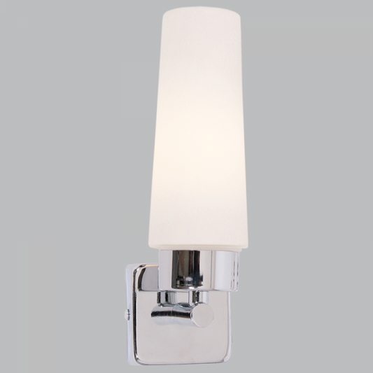 Bright Star ML030 CHR IP44 P/CHR, SEALED WH GLASS, 60W SES